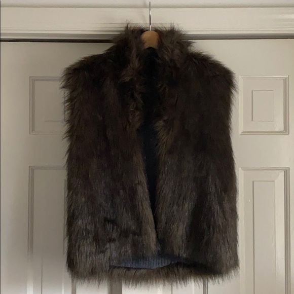 NEW WITH TAGS Joie Pruce Faux Fur Reversible Vest - Picture 10 of 13